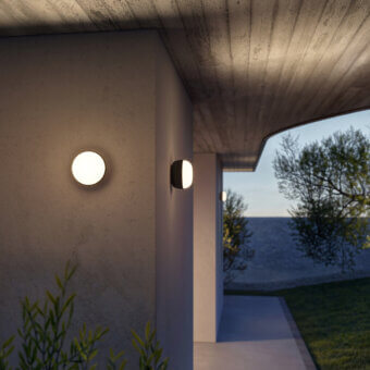 Superior Contardi Kiki Bud outdoor wall lamp with white opal glass and textured synthetic body