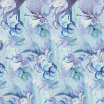 Distinguished Wall&Decò Narciso wallpaper with flowing floral patterns in blue and lavender hues and a matte finish