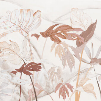 Distinguished Wall&Decò Platino wallpaper with botanical design in beige, tan, and rose tones on organic bio-vinyl with a d.SW Sand finish
