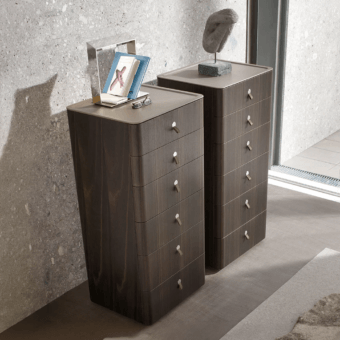 Luxury Alivar Kube high chest of drawers with deep matte brown heat‑treated oak, leather‑lined handles and soft‑close brakes