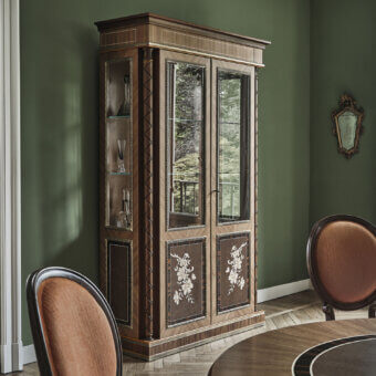 Luxury Bellotti Ezio Bar Cabinet with polished canaletto walnut and erable veneers, bronze‑varnished outlines, pilaster, crown molding