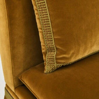 25-1009 Lounge Chair