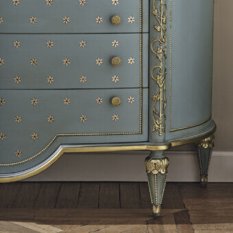 3712 Chest of Drawers
