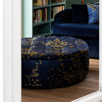 4015 Ottoman