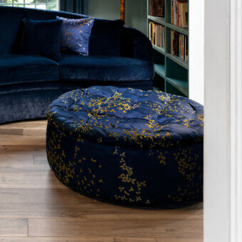 4015 Ottoman