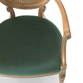9022 Armchair