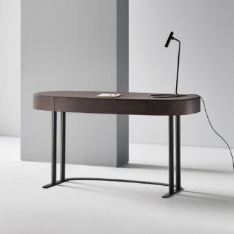 Isabey Desk