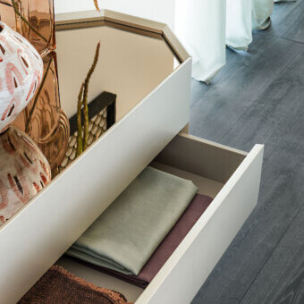 Chelsea Drawers Dresser