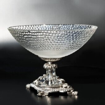 Cosmo Oval Centerpiece with Foot