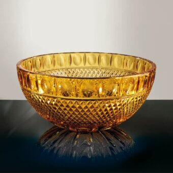 Diamond Round Centerpiece