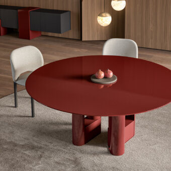 Cosmopolitan Round Table