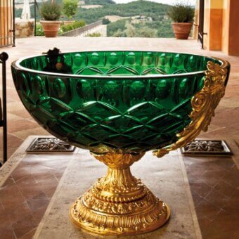 Royal Centerpiece with Foot