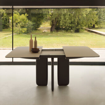 Pala Square Extendable Table