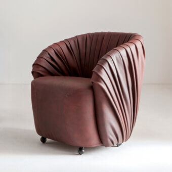 Drapé Club Chair