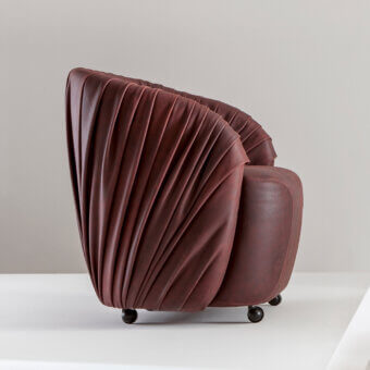 Drapé Club Chair