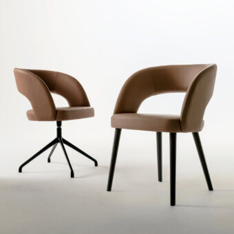LV 102 Armchair