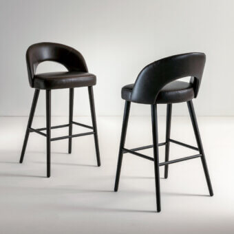 LV 102 Stool