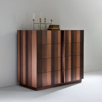 ST 10 Dresser
