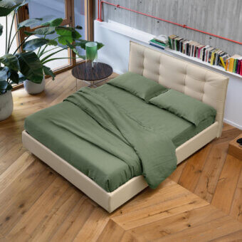 Luxury Noctis Bob Capitonné bed in off-white fabric with tall squared tufted headboard plus smooth matte low-profile frame
